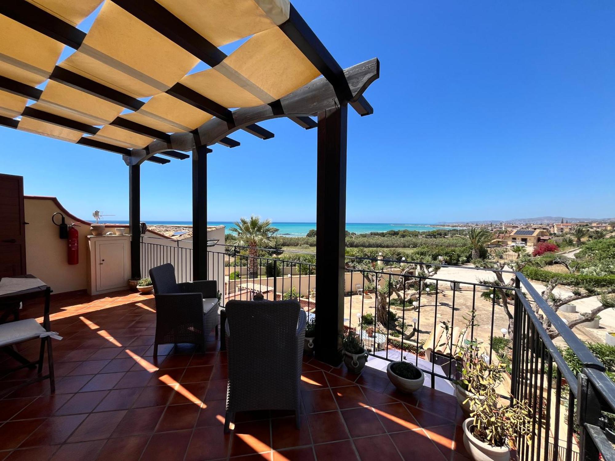 Appartamento Domus Mare Luxury San Leone Esterno foto